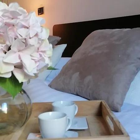 Queen 24 Bed & Breakfast Taranto