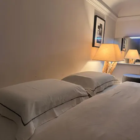 Oda ve Kahvaltı Queen 24 Taranto