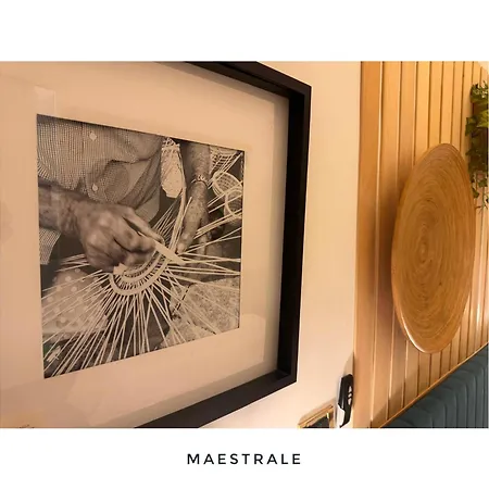 Queen 24 Oda ve Kahvaltı Taranto