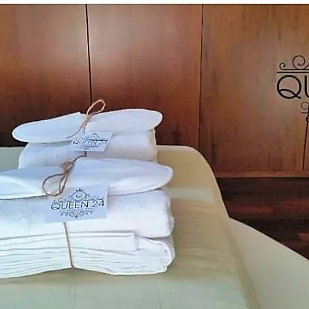 Queen 24 Bed & Breakfast